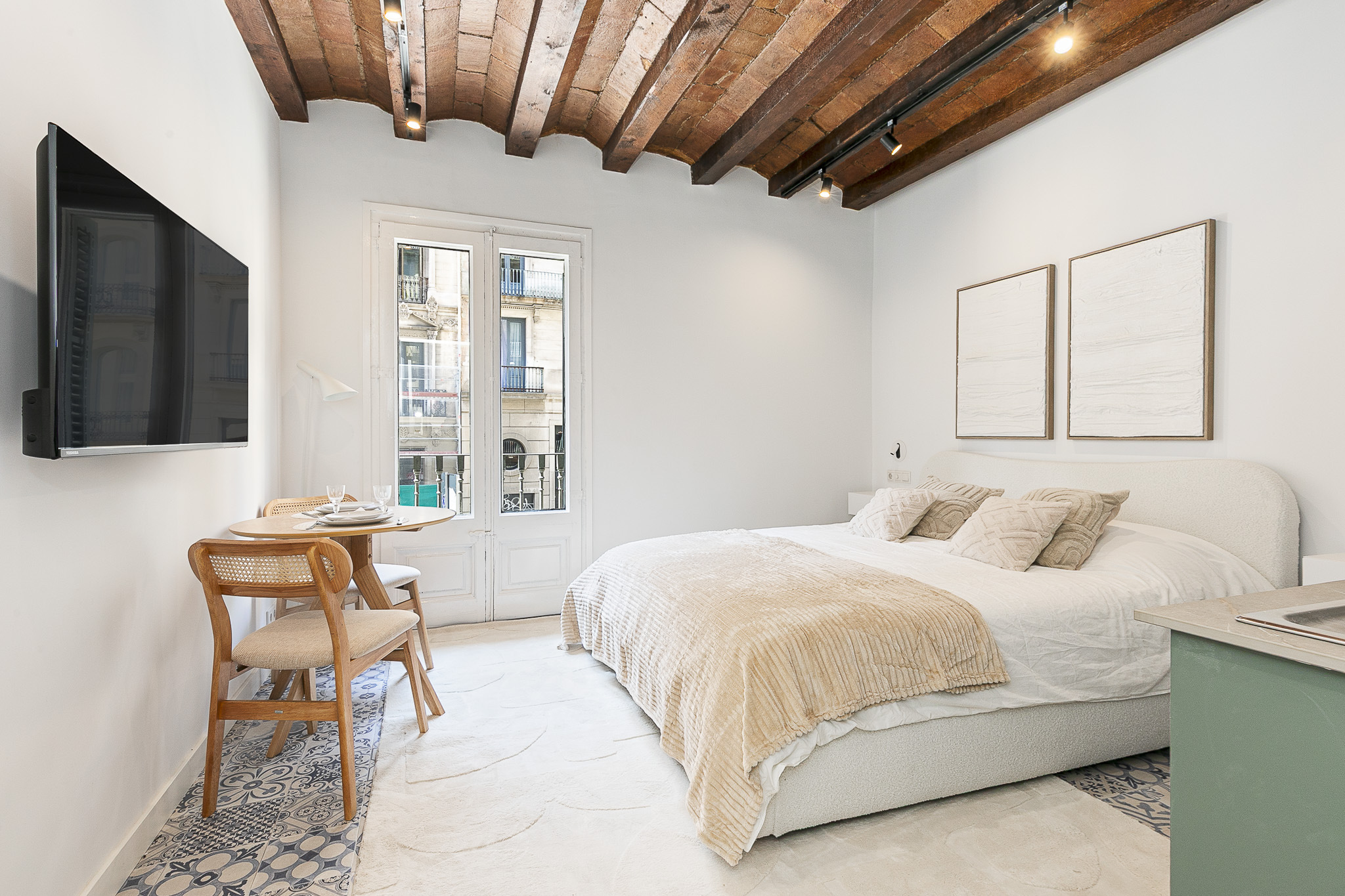 Pelai investor refurbishment