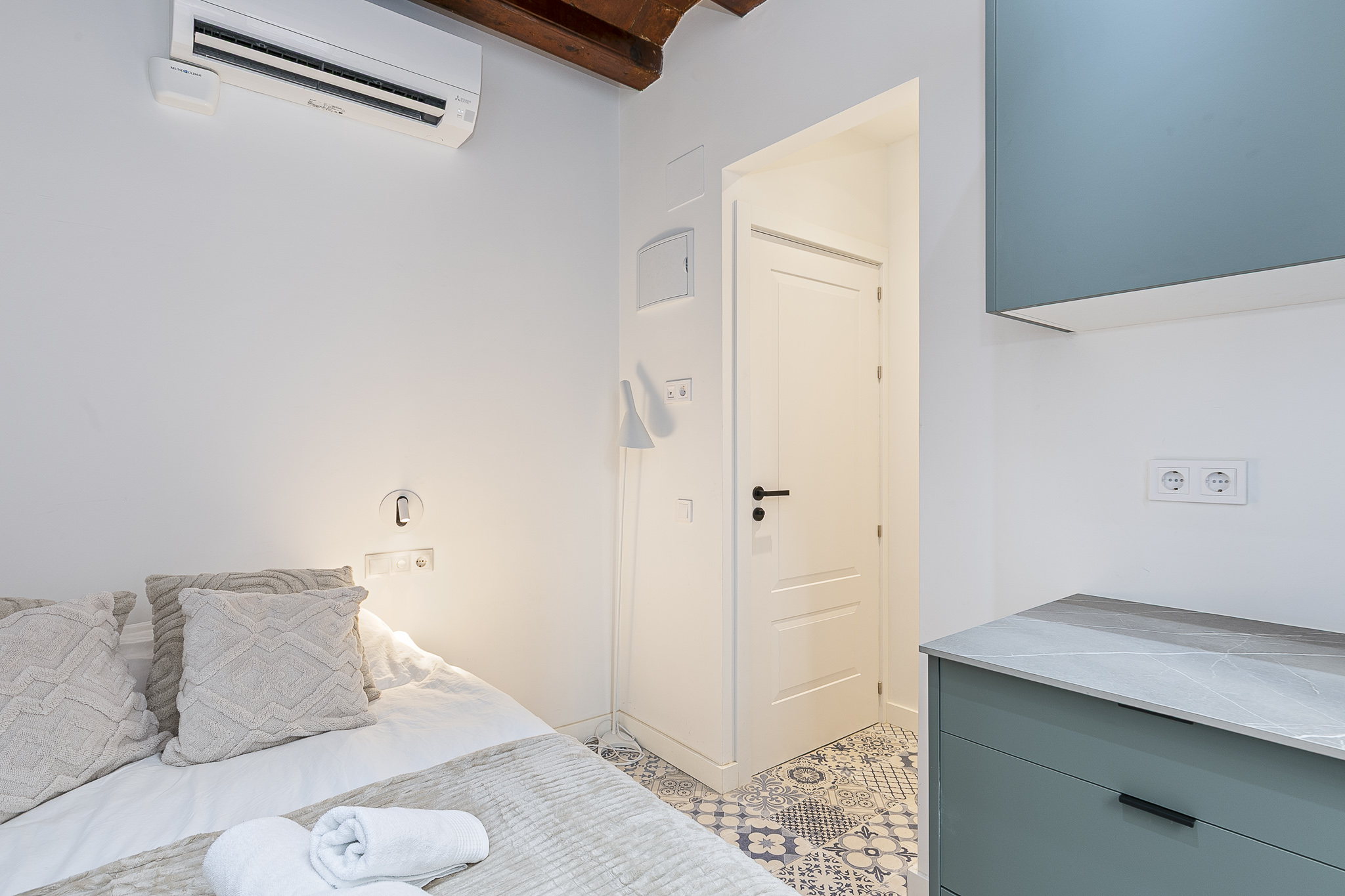 Pelai apartment after refurbishment — additional room