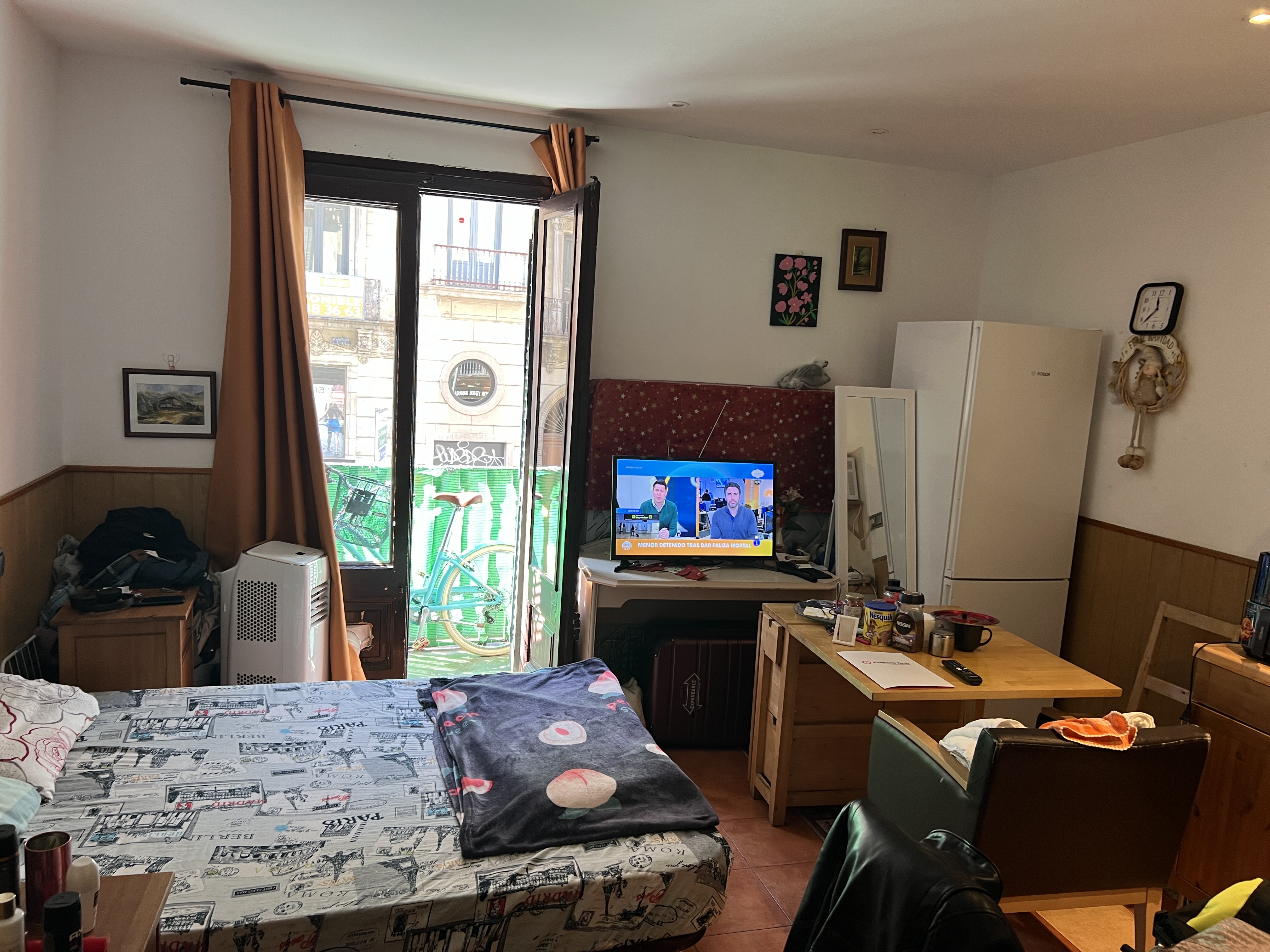 Pelai apartment before renovation — additional view